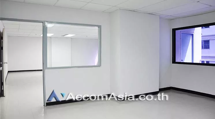  1  Office Space For Rent in Silom ,Bangkok BTS Surasak - BTS Saint Louis at S&B TOWER AA16337